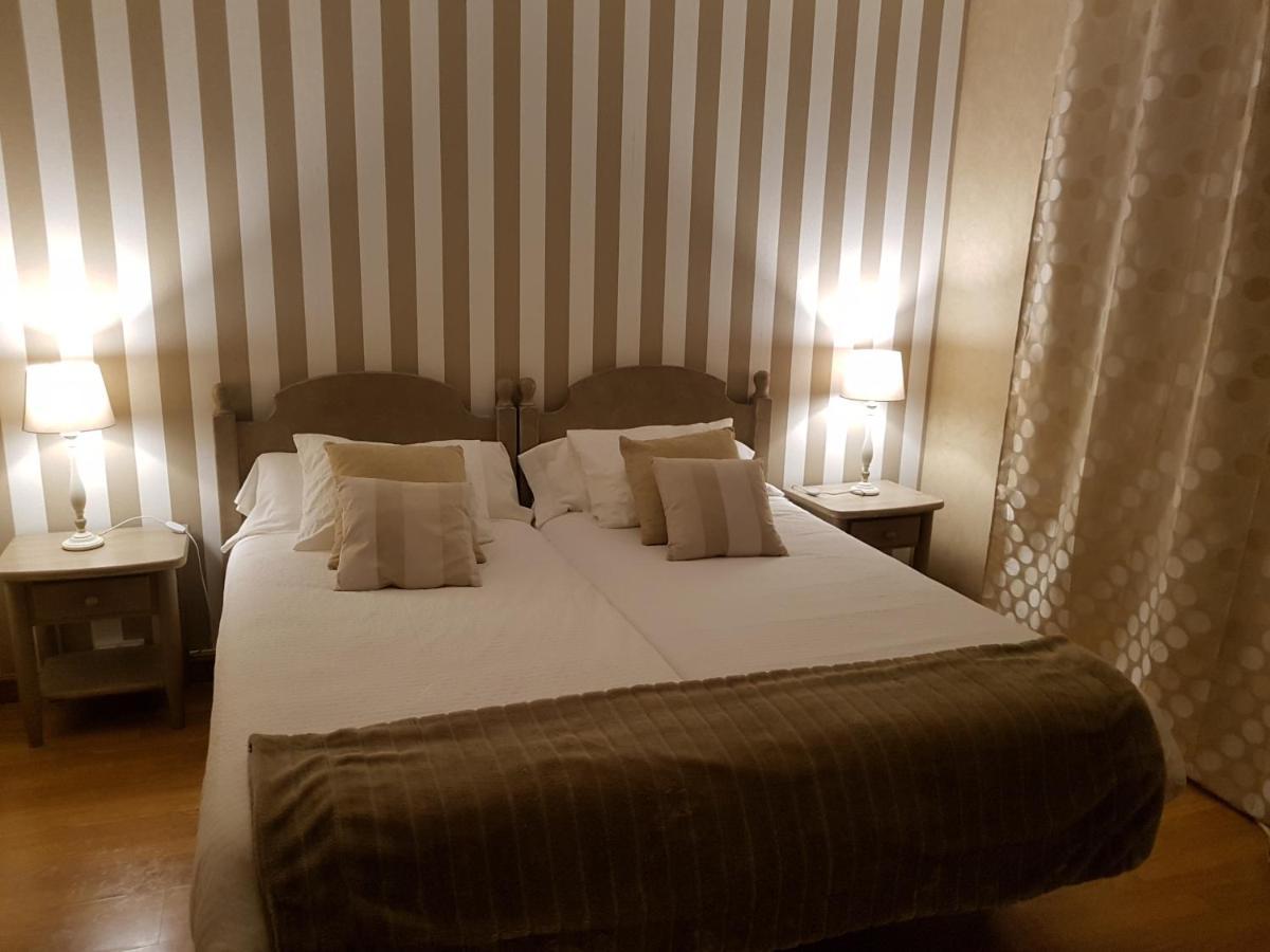 Hotel Camping Рібадеселья Екстер'єр фото